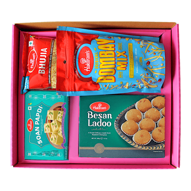 Haldiram's - 1.05kg Meetha Bhi / Namkeen Bhi (Geschenkbox)